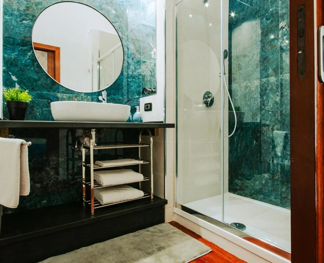 Apartament La Casa Di Scio Scio & La Stanza Di Scio Scio Neapol